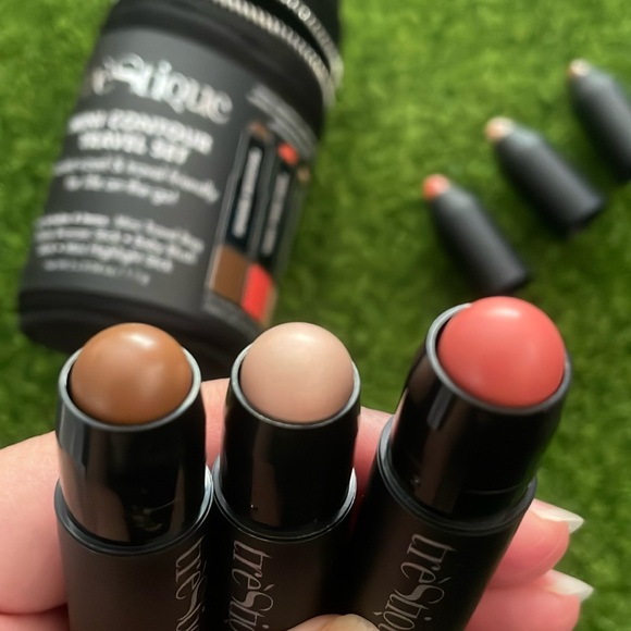 🆕 Trestique Mini Contour Travel Set - Picture 2 of 4
